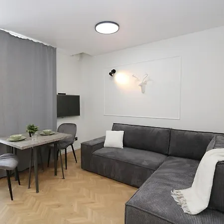 Apartment For Two Or Solo New And Balcony *